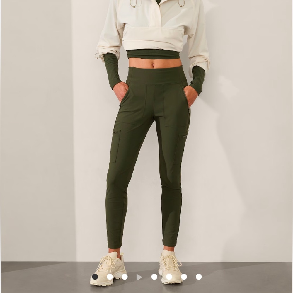Athleta HEADLANDS HYBRID HIGH RISE CARGO LEGGING